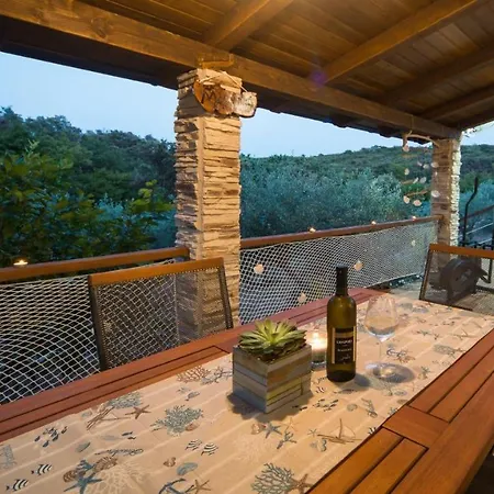 Casa Oliva Ii Nerezine